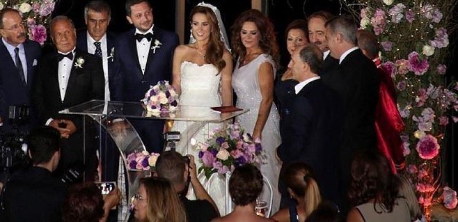 Düğün Yemeğinde Transfer Pazarlığı