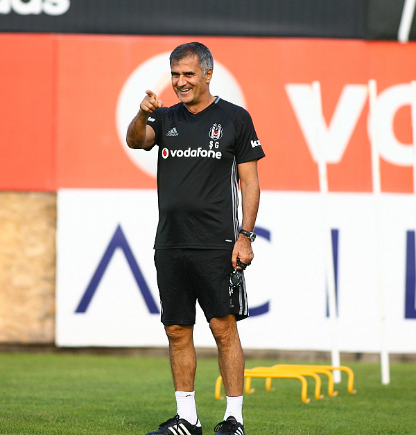 Beşiktaş'ta neşeli günler!