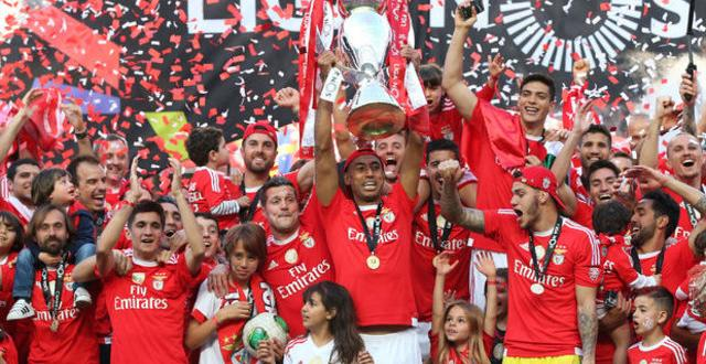 Beşiktaş maçı öncesi takımdan ayrıldı!