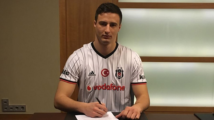 Beşiktaş'ın yeni transferi gönderiliyor!