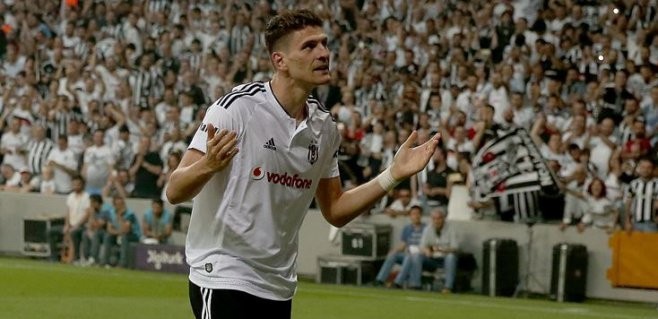Beşiktaş Mario Gomez'le anlaştı!