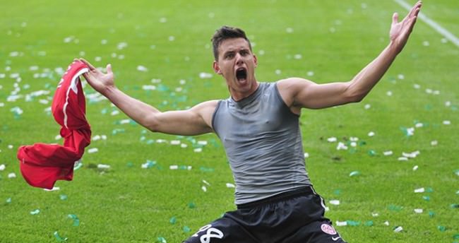 Beşiktaş’ta rota tekrar Macar yıldıza kaydı!