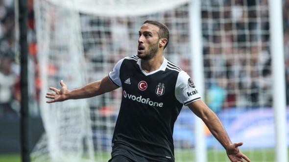 Cenk Tosun, Mario Gomez'i 3'e katladı