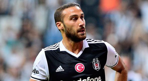 Cenk Tosun, Mario Gomez'i 3'e katladı