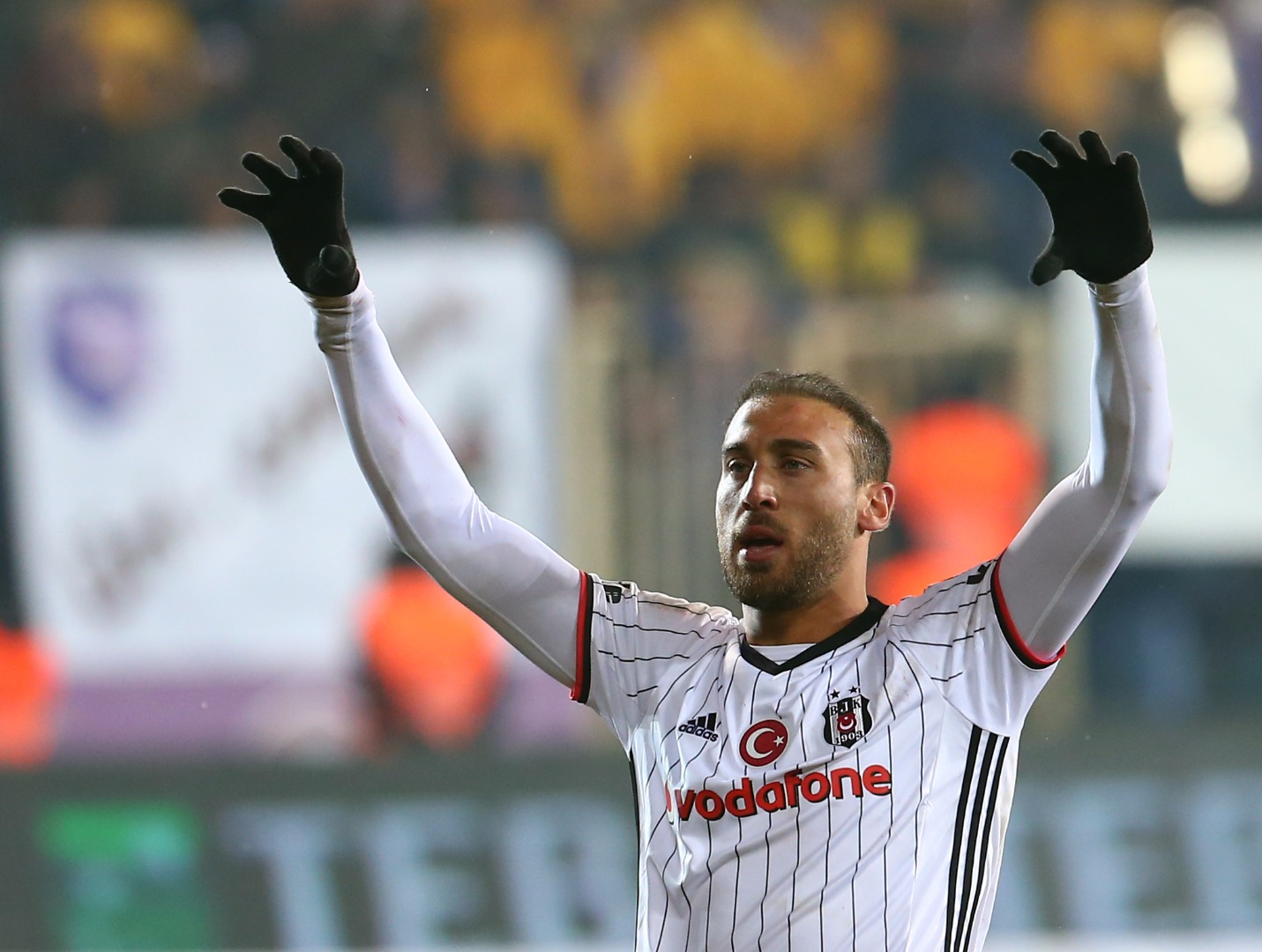 Cenk Tosun atacağı gol sayısını açıkladı!