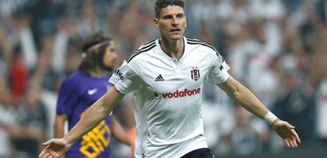 Beşiktaş Mario Gomez'le anlaştı!