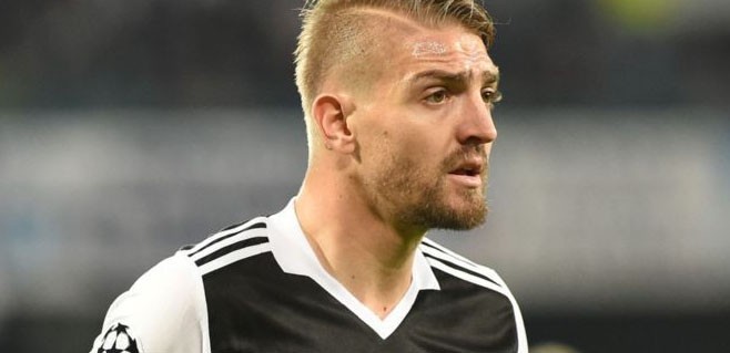 Caner Erkin ateşle oynuyor
