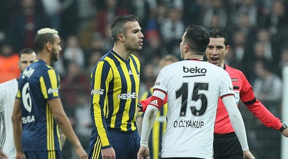 Oğuzhan Özyakup'un Van Persie'ye ne dediği ortaya çıktı!