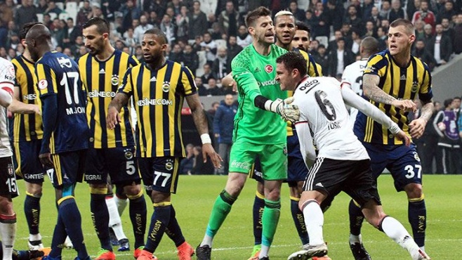 Ve Dusko Tosic konuştu! Van Persie'den akıl almaz küfür!