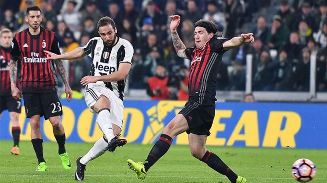 Jose Sosa'dan Milan'a büyük şok!