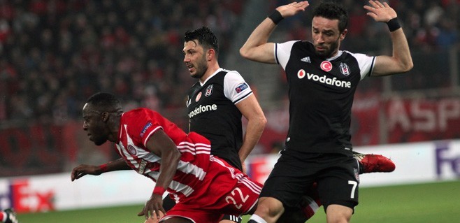 İngiliz devi Beşiktaş'ın yıldızı için harekete geçti!