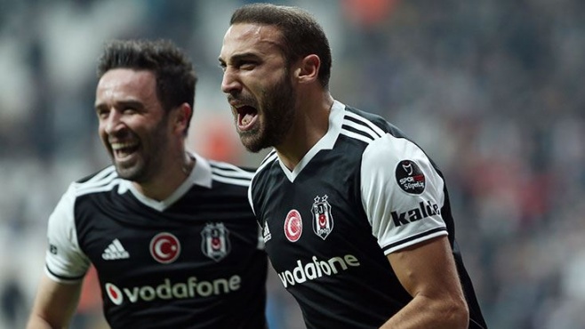 Tosun Paşa Demba Ba için sahaya çıkacak!