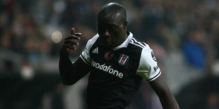 Aboubakar parasını çıkardı