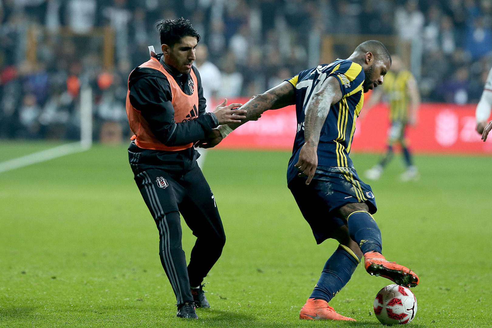 Jeremain Lens Sunderland'e haber yolladı!