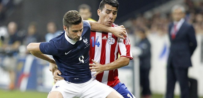 Beşiktaş Paraguaylı yıldızın peşine düştü!