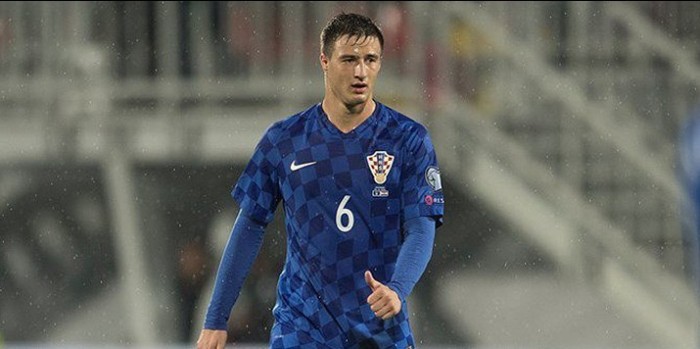 Mitrovic Ukrayna’ya top göstermedi!