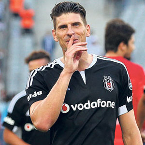 Beşiktaş Mario Gomez'le anaştı!