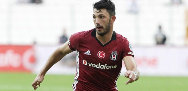 Tolgay Arslan'ın menajerinden Beşiktaş'a kötü haber!