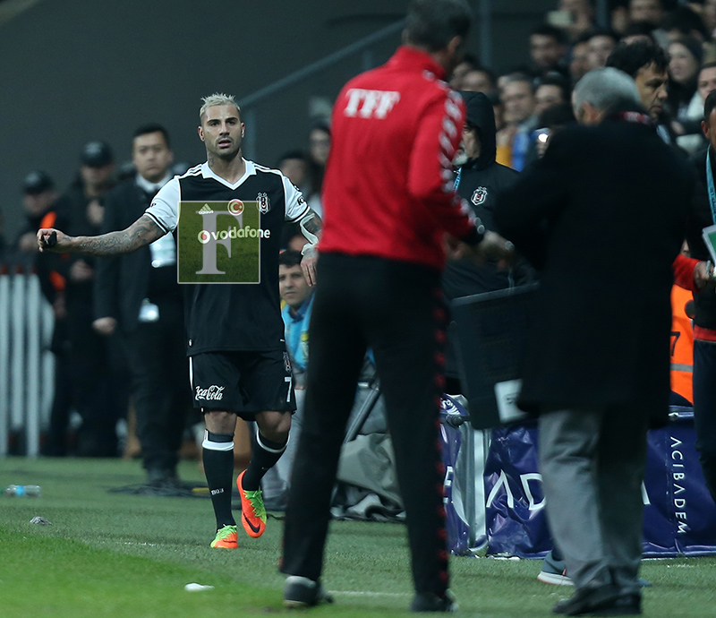 Quaresma bu kez yandı!