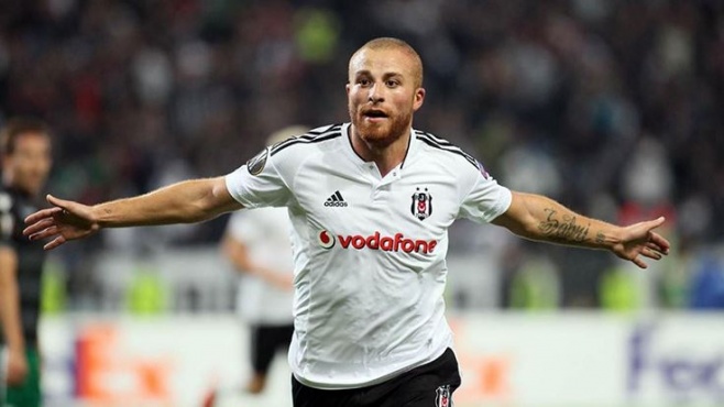 Gökhan Töre hız kesmiyor!