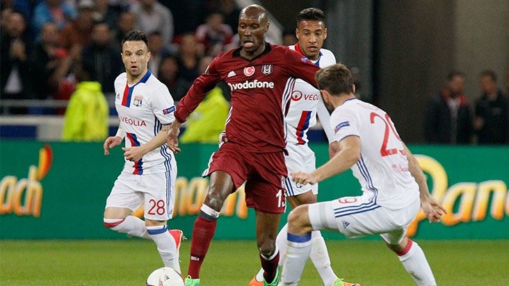 Atiba'nın heykelini diksek!