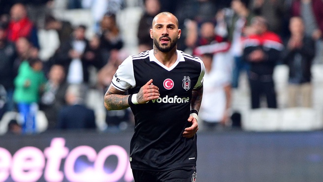 Lyon'u korku sardı!