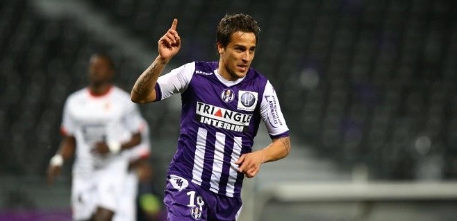 Beşiktaş'ın teklifi yıldız futbolcuyu heyecanlandırdı!