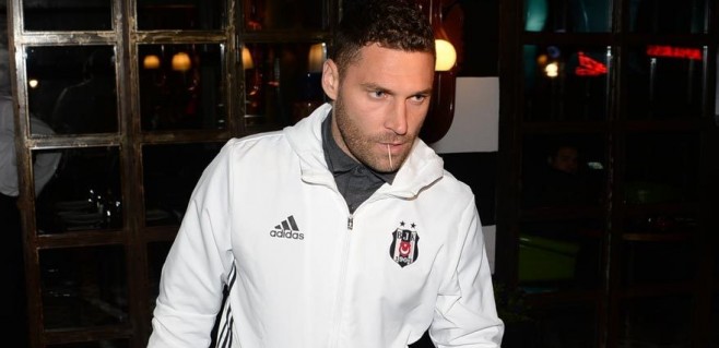 Tosic kendini cezalandırıyor!