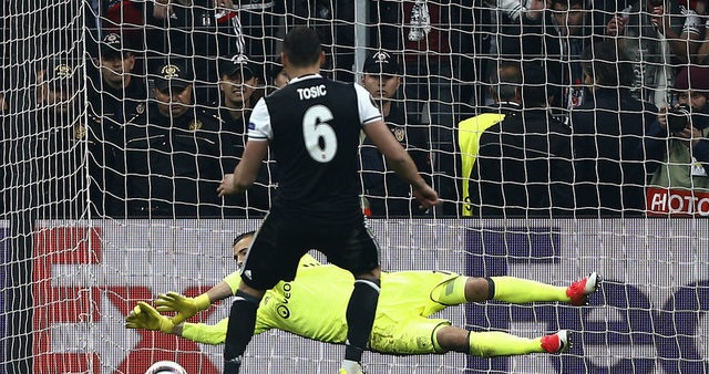 Tosic Lyon maçından sonra  başına gelenleri anlattı!