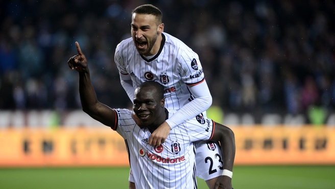 Aboubakar kendini affettirecek!