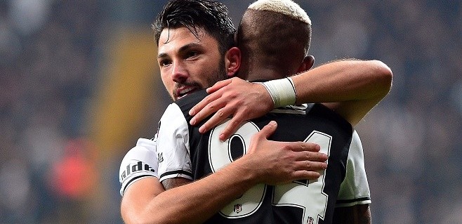 Beşiktaş'ta cevabı merak edilen iki konu!