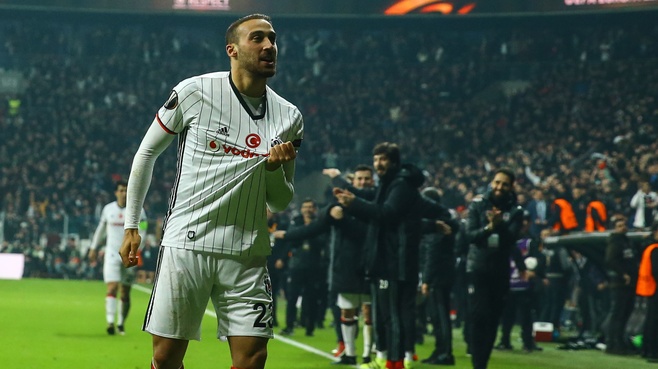 Cenk Tosun 15 yıl sonra ilk peşinde