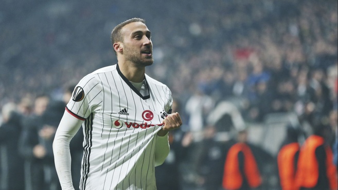 Beşiktaş'ta Cenk Tosun geri dönüyor