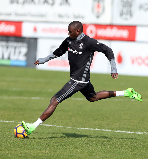 Beşiktaş'tan Demba Ba için flaş karar!