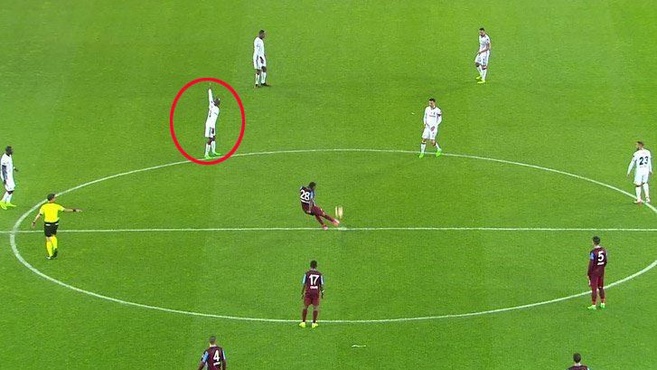 Atiba o işe de yetişti!