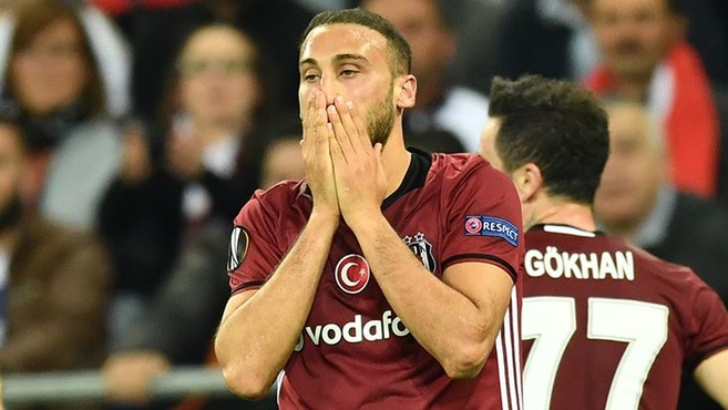 Cenk Tosun'a büyük şok!