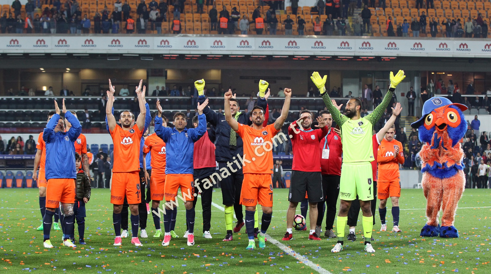 Emre Belözoğlu'ndan Beşiktaş'a ahlaksızca hareket!