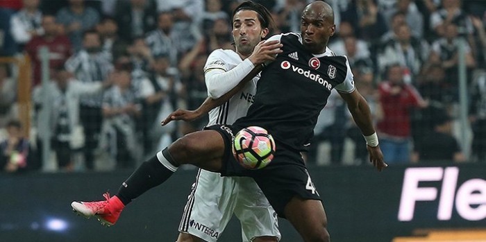 Derbide skandal hakemden Beşiktaş’a şok!