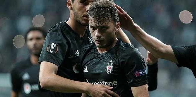 Gitmezsen kadro dışı kalırsın!