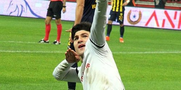 Güven Yalçın: "Tarz gol sevinçlerini seviyorum"