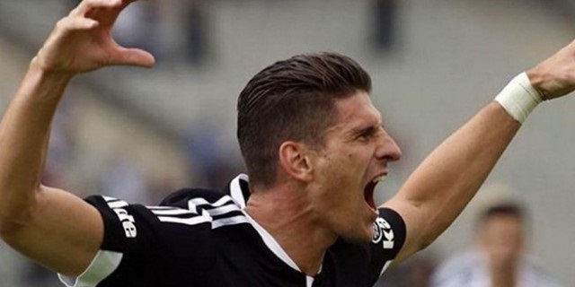 Gomez Bu Kadar da Değil