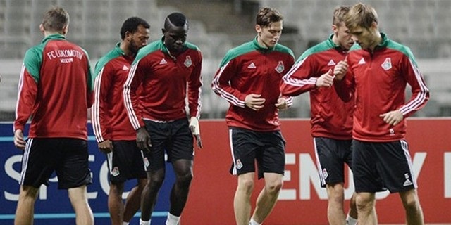 Lokomotiv 4 eksikle geldi