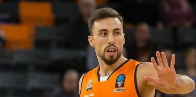 İsmet Akpınar Beşiktaş’a geldi