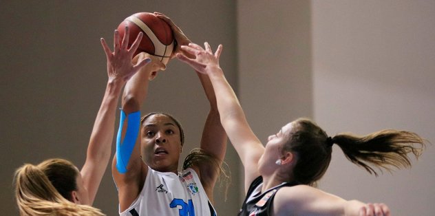 İzmit Belediyespor 84 - 71 Beşiktaş TRC İnşaat