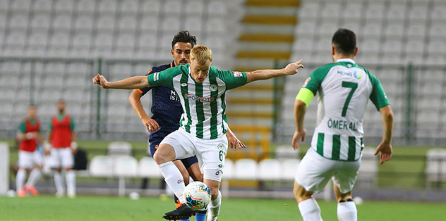 Jönsson, Atiba’yı aratmaz