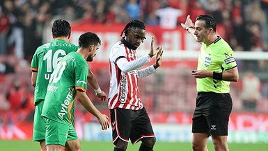 Beşiktaş'ın Tepkisini Çeken Hakem Bir Alt Lige Gönderildi