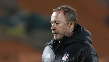 Kartal liderliği sürdürmek istiyor! İşte Beşiktaş Alanyaspor maçı muhtemel 11'leri