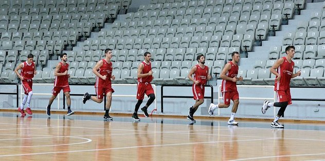 Kartallar Slovenya’da