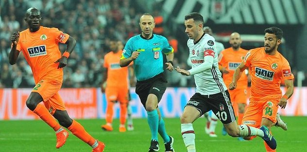 Kasımpaşa-Beşiktaş maçının VAR'ı Barış Şimşek oldu