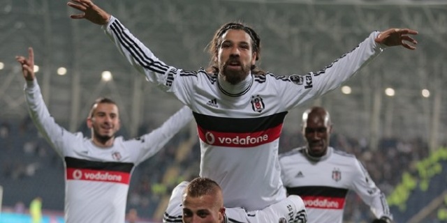 Kartal Güney'e indi